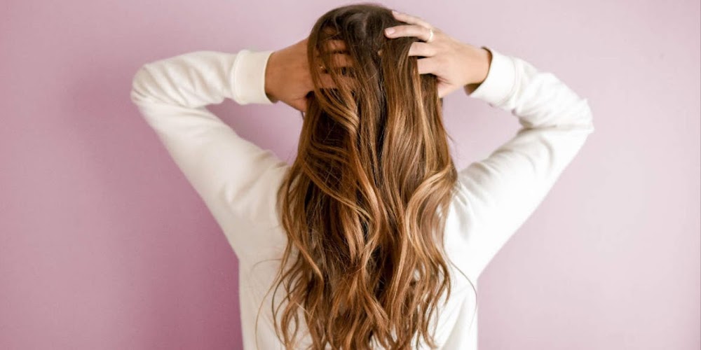 Why Are Glueless Human Hair Wigs So Popular?